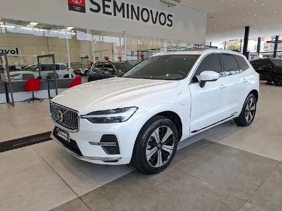 VOLVO-XC60-2023