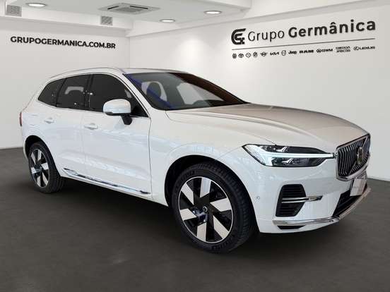 VOLVO-XC60-2024