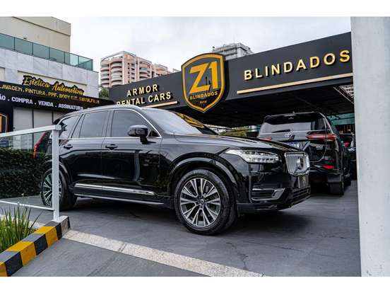 VOLVO-XC90-2022