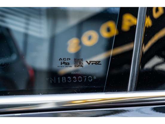 VOLVO-XC90-2022