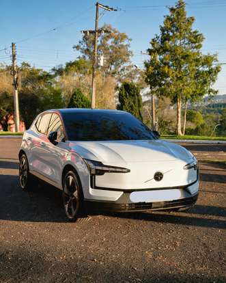 VOLVO-EX30-2024