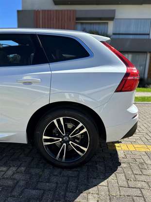 VOLVO-XC60-2018