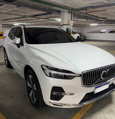 VOLVO XC60 2.0 T8 RECHARGE PLUS AWD GEARTRONIC