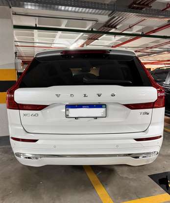 VOLVO-XC60-2024