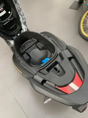 YAMAHA-FLUO 125 HYBRID CONNECTED ABS YAMAHA-FLUO 125 HYBRID CONNECTED ABS-2026
