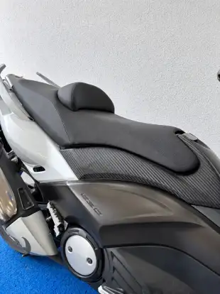 YAMAHA-TMAX-2014