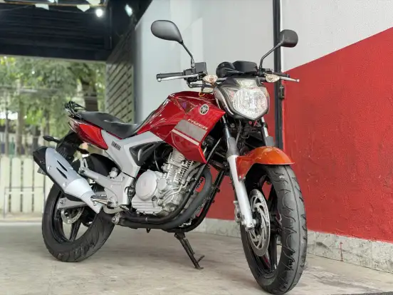 YAMAHA-YS 250 FAZER YAMAHA-YS 250 FAZER-2014