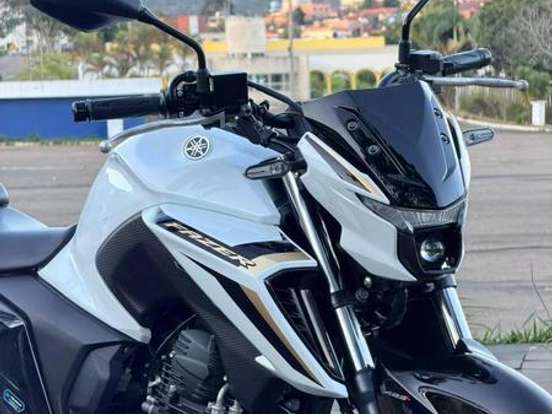 YAMAHA-FZ25 FAZER CONNECTED ABS YAMAHA-FZ25 FAZER CONNECTED ABS-2024