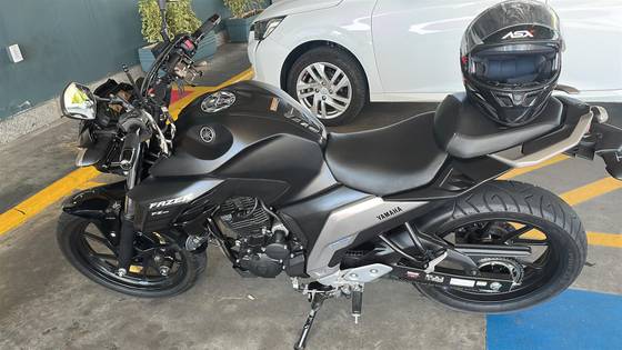 YAMAHA FZ25 FAZER ABS 