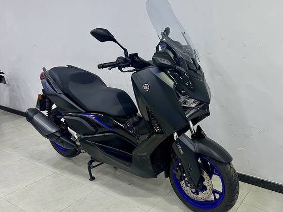 YAMAHA XMAX 300 CONNECTED ABS 