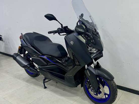 YAMAHA-XMAX 300 CONNECTED ABS-2025