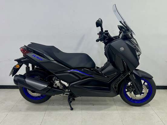 YAMAHA-XMAX 300 CONNECTED ABS-2025