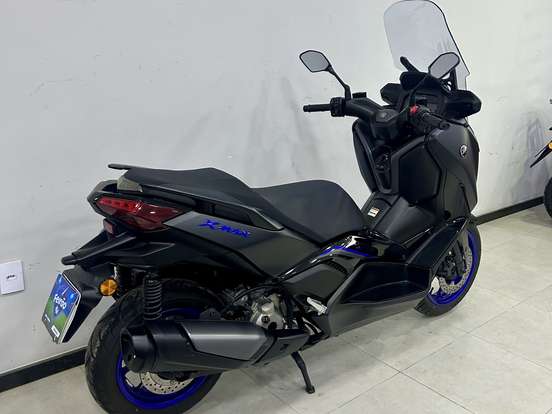 YAMAHA-XMAX 300 CONNECTED ABS-2025