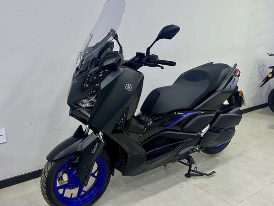 YAMAHA-XMAX 300 CONNECTED ABS-2025