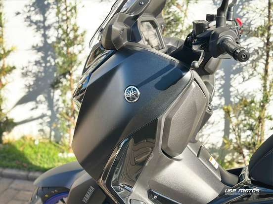 YAMAHA-XMAX 300 CONNECTED ABS-2026