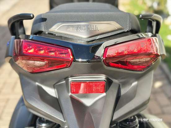 YAMAHA-XMAX 300 CONNECTED ABS-2026