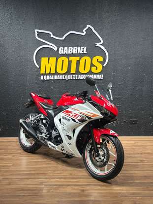 YAMAHA-YZF R3-2015
