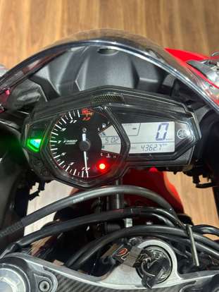 YAMAHA-YZF R3-2015