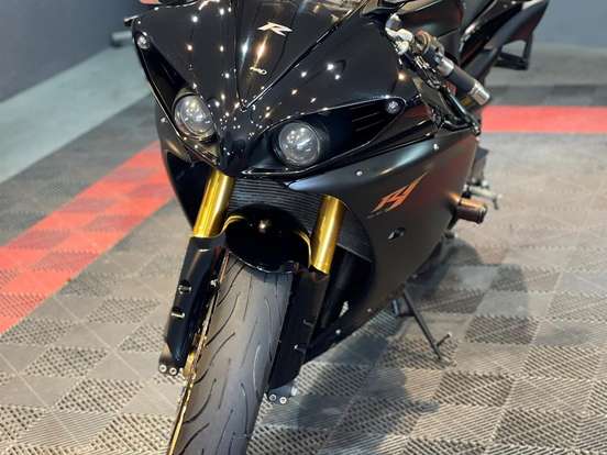 YAMAHA-YZF R1 YAMAHA-YZF R1-2010