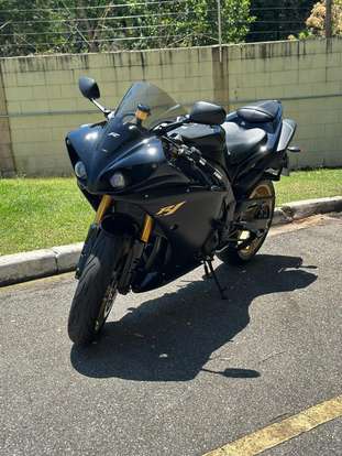 YAMAHA-YZF R1-2010