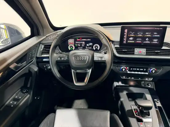 AUDI-Q5-2023