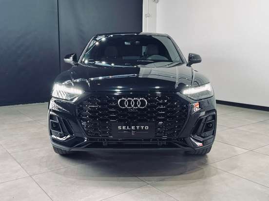 AUDI-Q5-2021