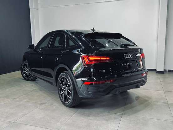 AUDI-Q5-2.0 45 TFSI GASOLINA SPORTBACK S LINE QUATTRO S TRONIC AUDI-Q5-2021