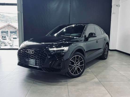 AUDI-Q5-2021