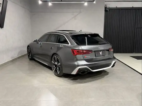 AUDI-RS6-2023