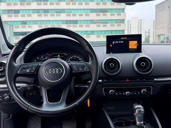 AUDI-A3-2.0 TFSI SEDAN AMBITION 16V GASOLINA 4P S-TRONIC AUDI-A3-2017