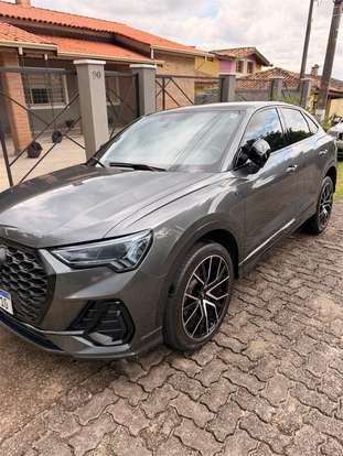AUDI-Q3-2022