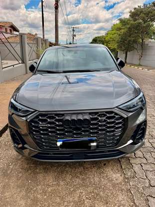 AUDI-Q3-2022