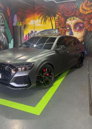 AUDI-RS Q8-2021