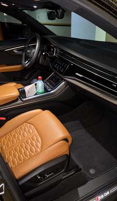 AUDI-RS Q8-2021