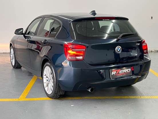 BMW-118i-2013