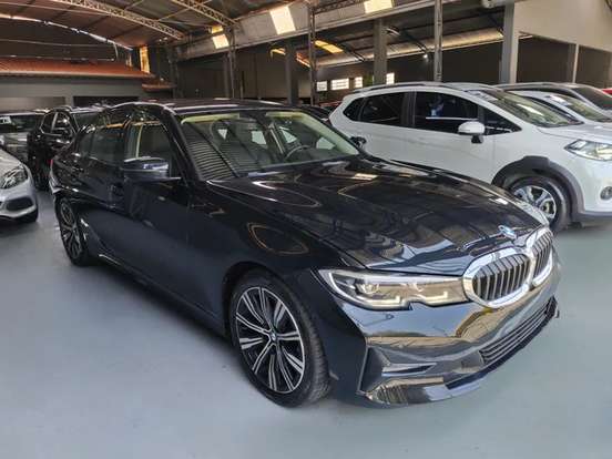 BMW-320i-2021