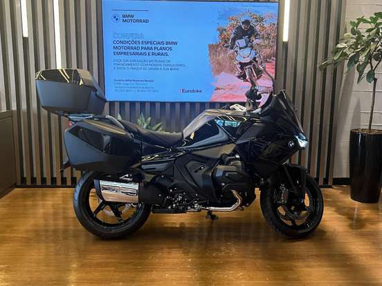 BMW-R 1300 RT TRIPLE BLACK-2026