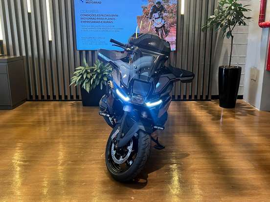 BMW-R 1300 RT TRIPLE BLACK BMW-R 1300 RT TRIPLE BLACK-2026