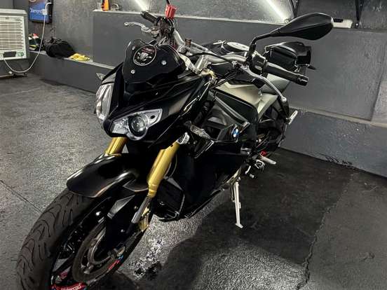 BMW-S 1000 R BMW-S 1000 R-2017