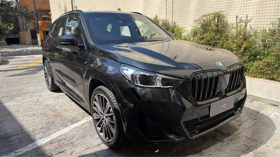 BMW-X1-2025