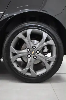 CHEVROLET-CRUZE-2018