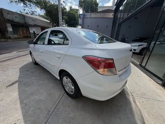 CHEVROLET-PRISMA-2017