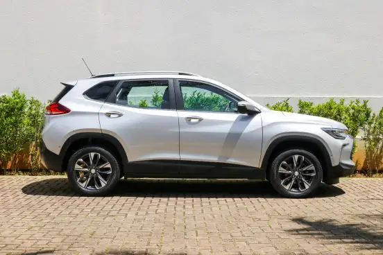 CHEVROLET-TRACKER-2021