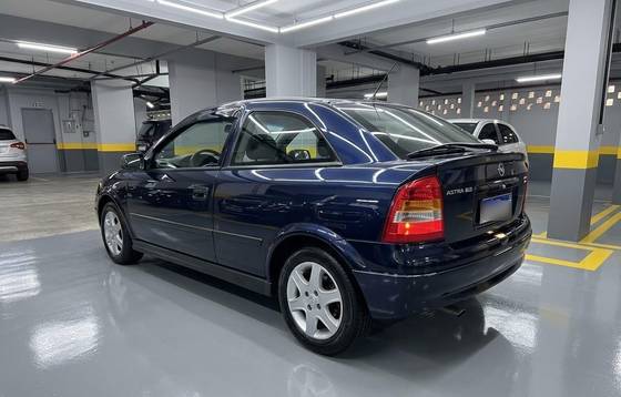 Chevrolet Astra 2.0 Mpfi GLS 8V Gasolina 2P Manual