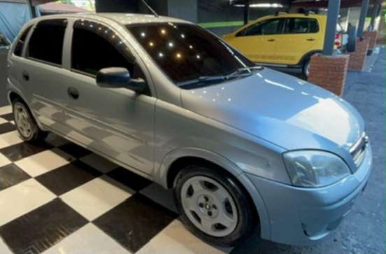 CHEVROLET-CORSA-2011