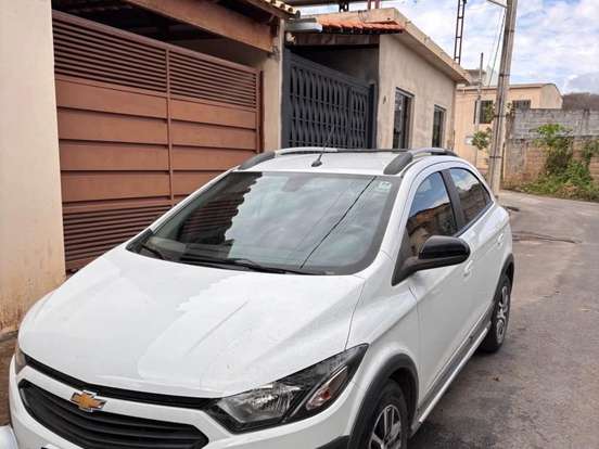 CHEVROLET-ONIX-1.4 MPFI ACTIV 8V FLEX 4P AUTOMÁTICO CHEVROLET-ONIX-2017