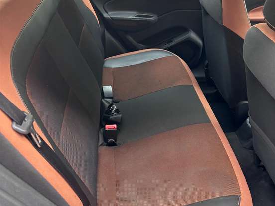 CHEVROLET-ONIX-1.4 MPFI ACTIV 8V FLEX 4P AUTOMÁTICO CHEVROLET-ONIX-2017