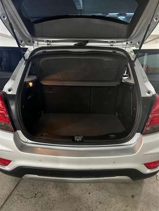 CHEVROLET-TRACKER-2017