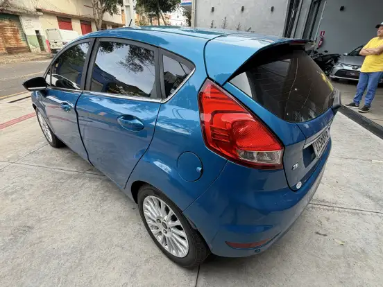 FORD-FIESTA-2013
