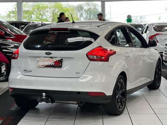 FORD-FOCUS-2.0 SE PLUS 16V FLEX 4P POWERSHIFT FORD-FOCUS-2016